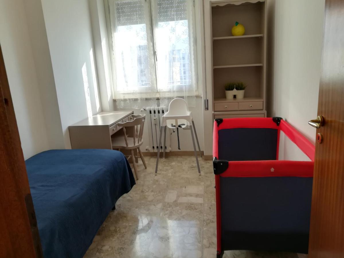 Casa Vovos' Apartment Terni Bagian luar foto