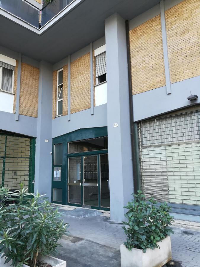 Casa Vovos' Apartment Terni Bagian luar foto
