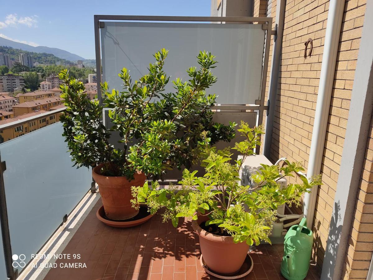Casa Vovos' Apartment Terni Bagian luar foto