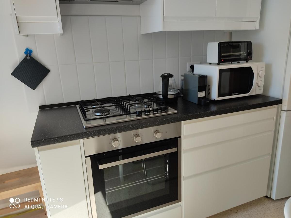 Casa Vovos' Apartment Terni Bagian luar foto