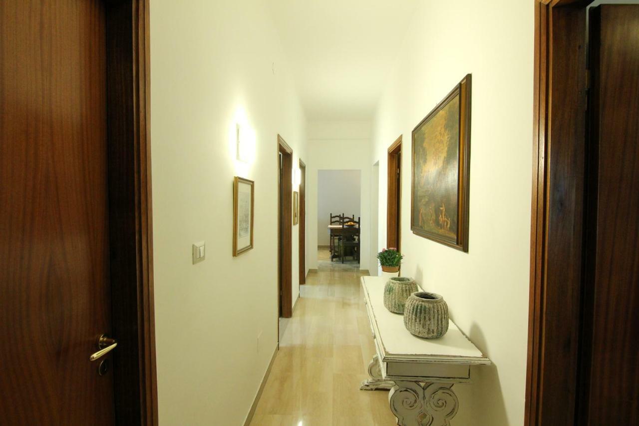 Casa Vovos' Apartment Terni Bagian luar foto